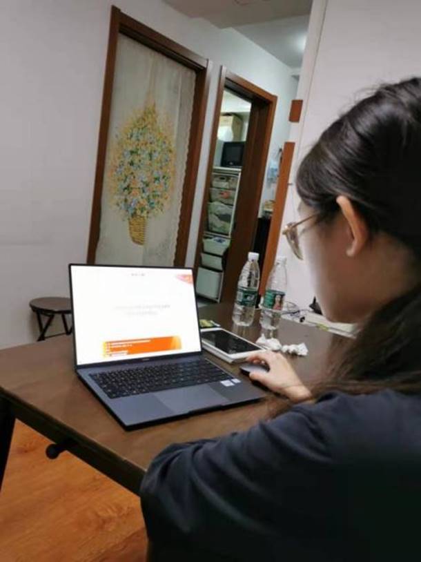 9444c0e8f55d359e8d7a6b38dfe549f4_